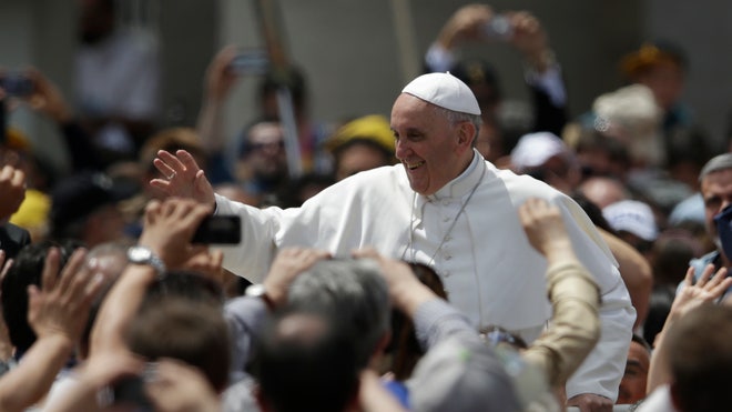  Pope Francis is calling for renewal in the Catholic church as he wrapped up two days of mass gatherings in St. Peter's Square aimed at energizing the faithful.